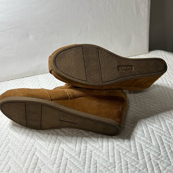 Bob’s by Skechers suede lace up women’s size 9 booties - Picture 4 of 11